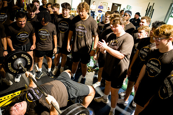 football_liftforlife25_ah_0167