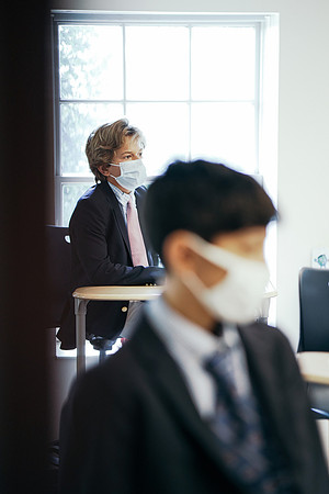 firstday20_ms_jk_1076