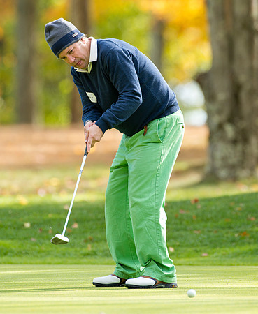 alumni_golfouting13_db_7572