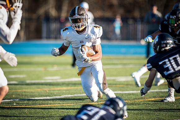 football_nepsac16_wkl_4305