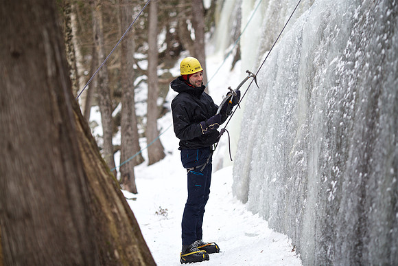 campdudley16_iceclimbing_bd_6209
