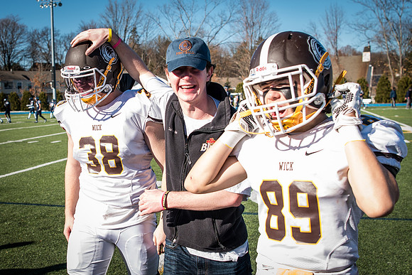 football_nepsac16_wkl_3520