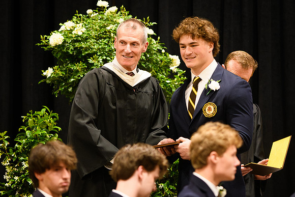 graduation25_diploma_wkl1_4789