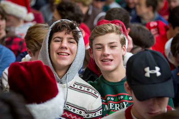 holiday_allschool16_jfess_6430