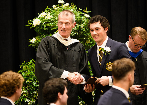 graduation25_diploma_wkl1_4769