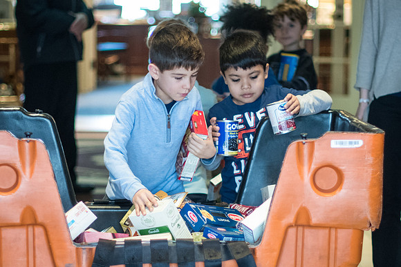 thanksgiving18_fooddrive_ps_wkl_0024