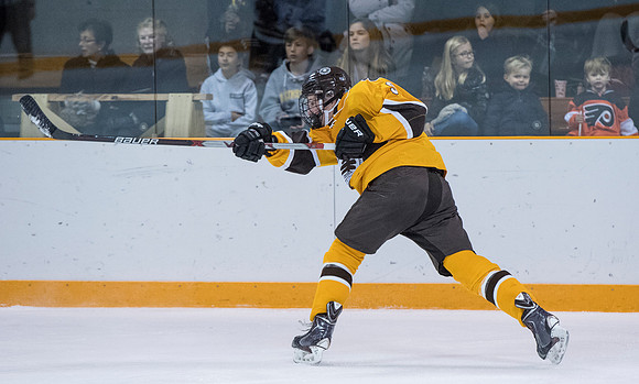 hockey_2016-12-10_dburns_6481