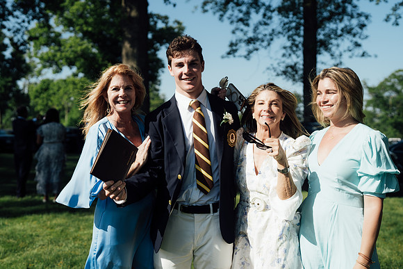 graduation24_post_jk_4115