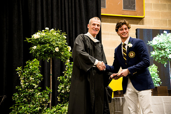 graduation25_diploma_ah_0682