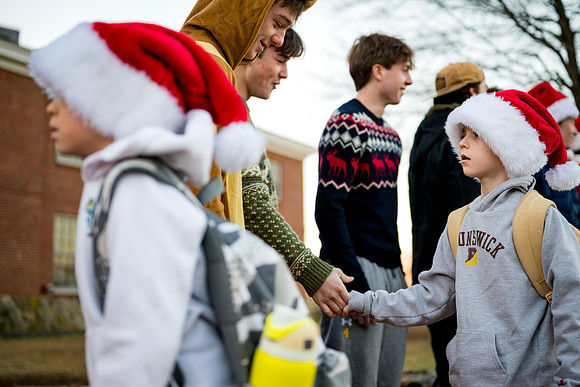 holiday_handshake24_ah_0009