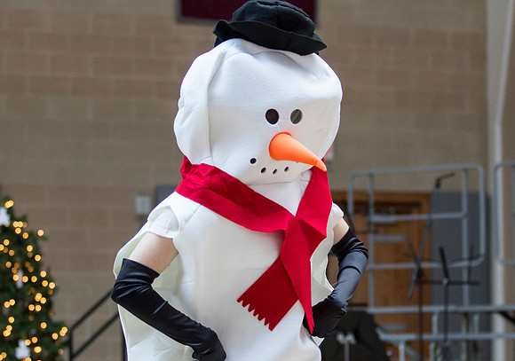 holidayassembly_5435