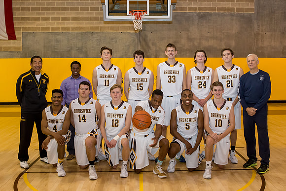 team_winter1516_basketball_varsity_jfess_4571