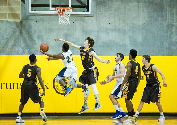 basketball_2016-12-10_dburns_6070