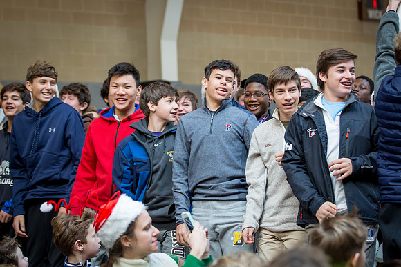 holiday_allschool16_jfess_7059