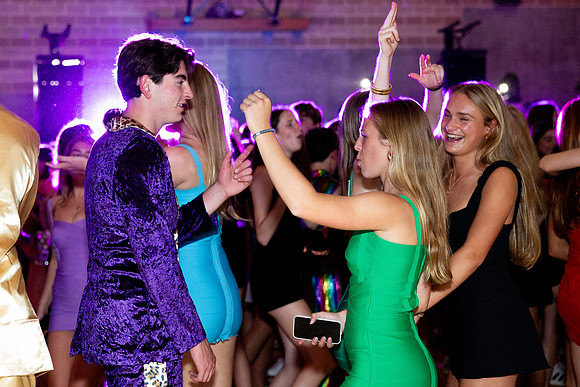 hc24_dance_us_aa_2926