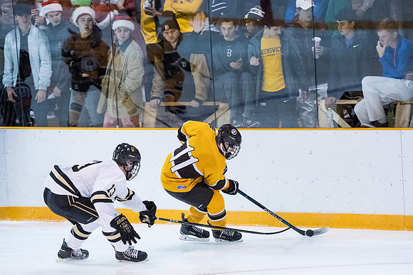 hockey_2016-12-10_dburns_6659