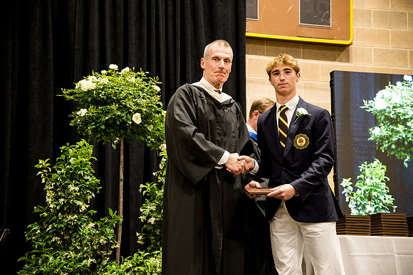 graduation25_diploma_ah_0605