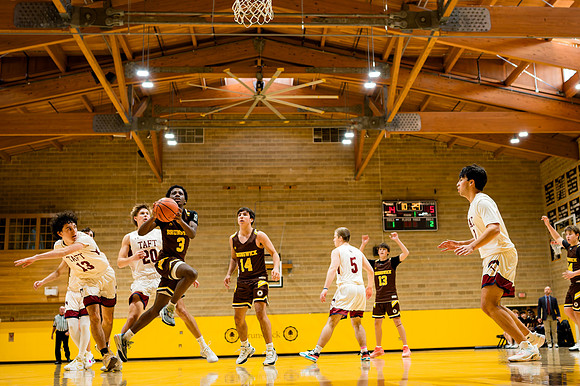basketball_jv_2024-120-07_ah_0091