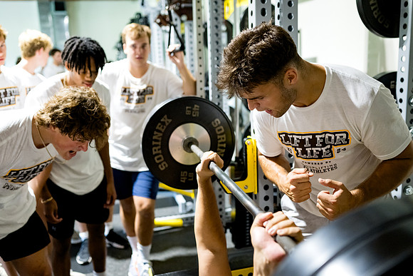football_2024-08-01_liftforlife_ah_0219