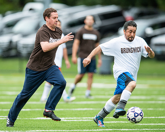 hc18_alumni_soccer_dburns_5069