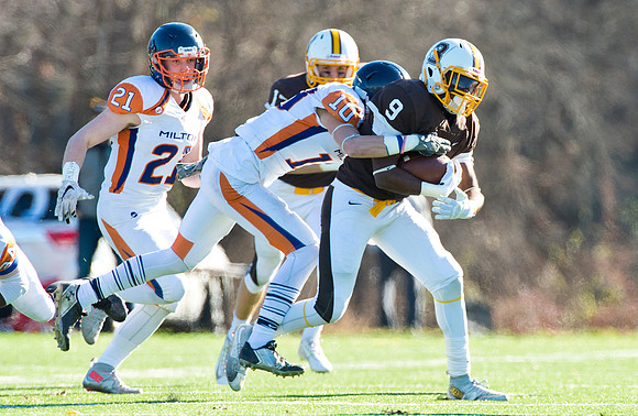 football_nepsac15_db_7897