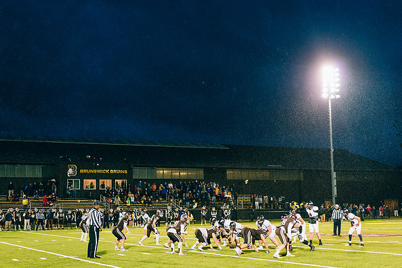 hc16_football_jk_3913