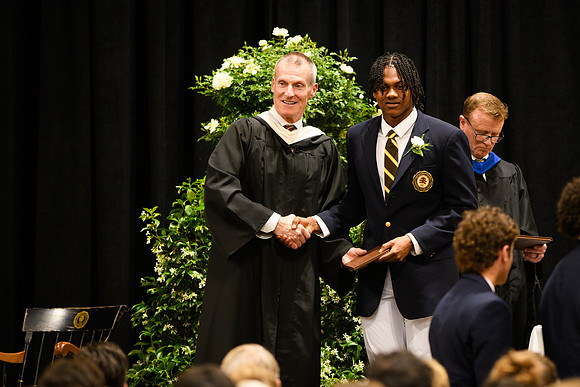 graduation25_diploma_wkl1_4700
