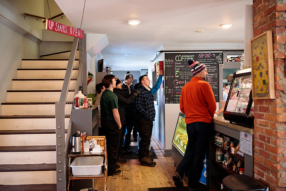 randolphvt1819_trip07_grnlightcafe_bdf_5525