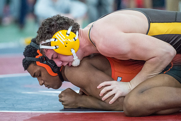 wrestling_wneiswa18_dburns_4422