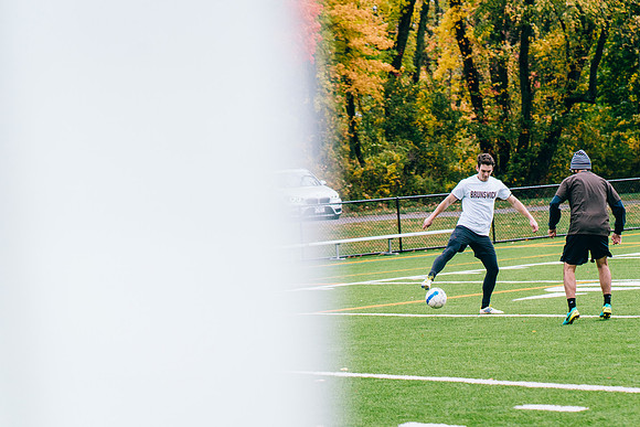 alumni_soccer16_jk_2155