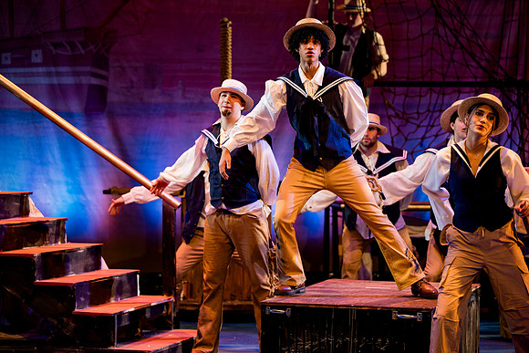 hmspinafore_springmusical25_sat2_us_ah_0014