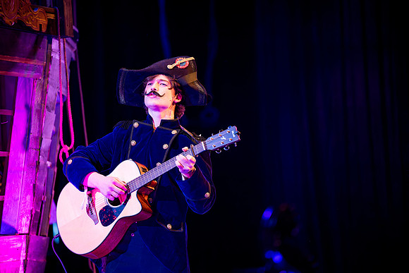 hmspinafore_springmusical25_fri_us_ah_0147