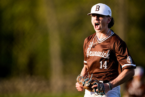 baseball_2025-05-01_ah_0304
