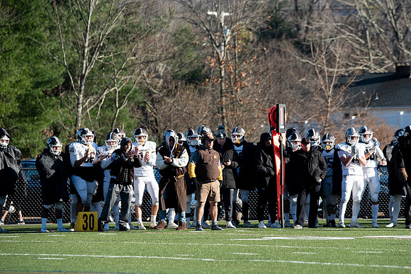 football_nepsac19_rmcc_5709