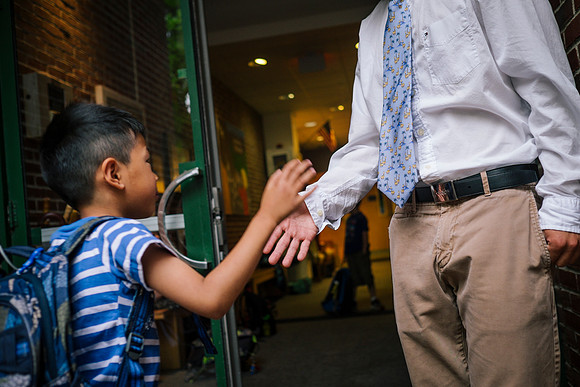 handshake_ps_jk_7593