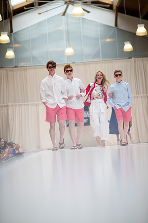 fashionshow19_runway_mk_0358
