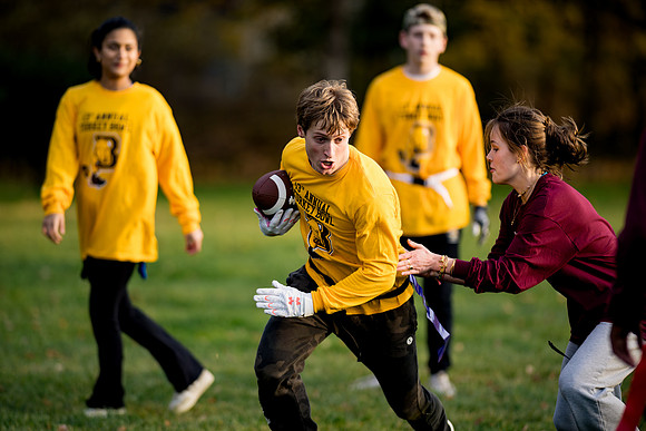 turkeybowl24_us_ah_0126