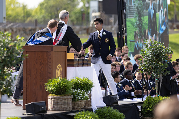 graduation22_diplomas_gh_0588