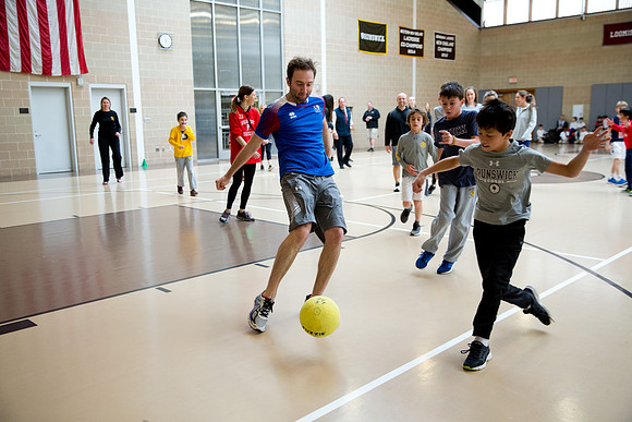 soccer_gr4 faculty19_mkras_0138