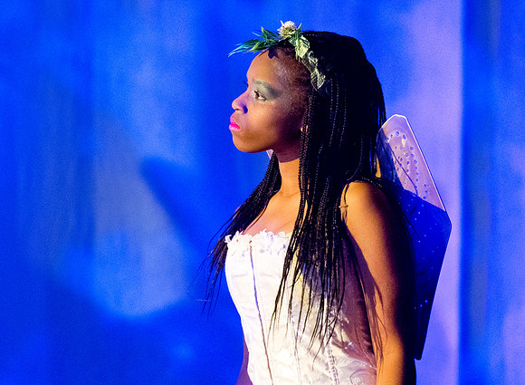 usfallplay_midsummersnight_dburns_2937