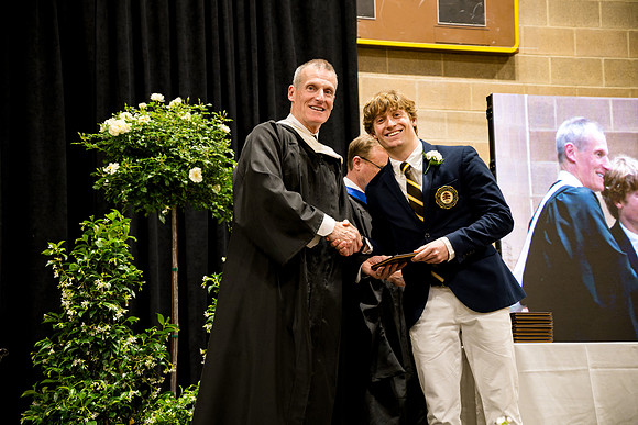 graduation25_diploma_ah_0904