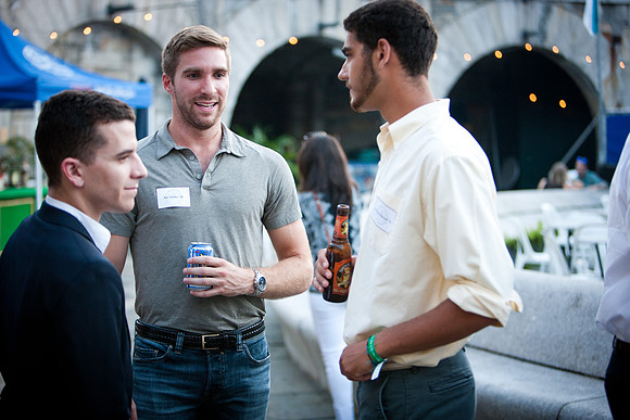 alum_nyc_summersocial14_mkras_0170