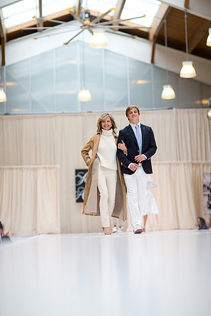 fashionshow19_runway_mk_0142