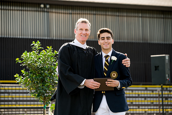 graduation22_diplomas_ah_0194