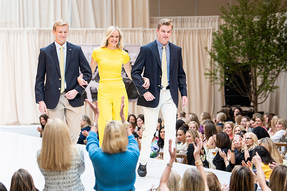 fashionshow19_runway_wkl_1270