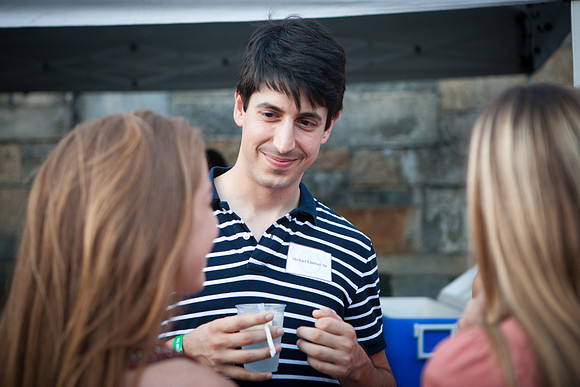alum_nyc_summersocial14_mkras_0201