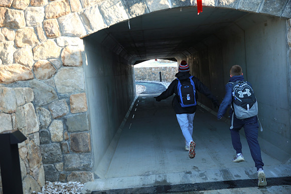 holiday19_bearcave_mkras_0004
