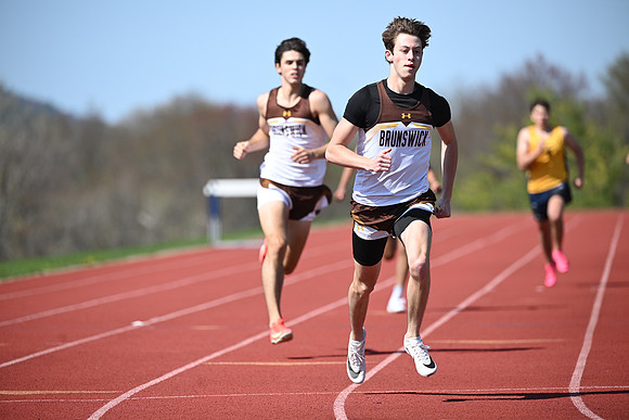 trackfield_2025-04-23_cp_2595