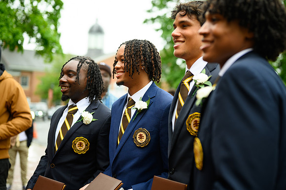 graduation25_post_wkl2_6188