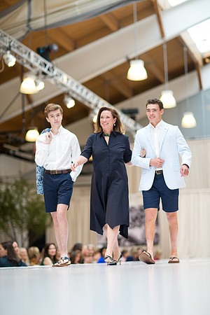 fashionshow19_runway_mk_0189